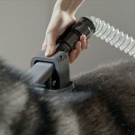 Pet Groom Tool_In use 2